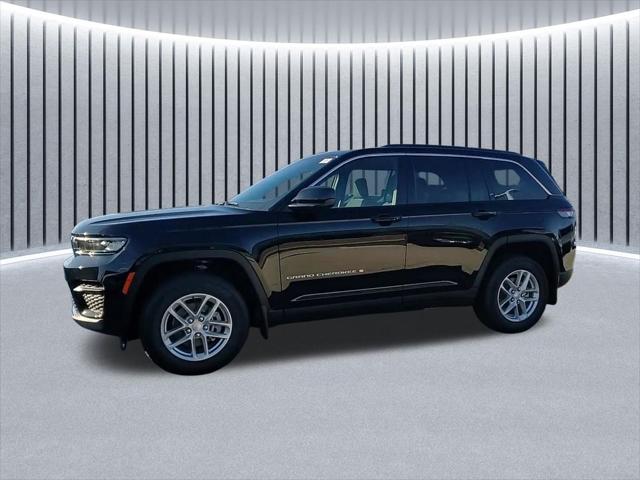 2025 Jeep Grand Cherokee Laredo X 4x4