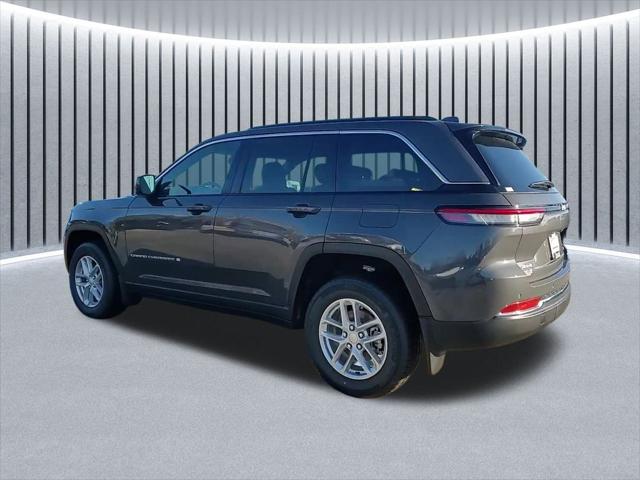 2025 Jeep Grand Cherokee Laredo X 4x4