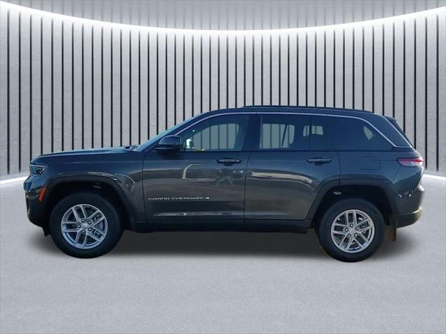 2025 Jeep Grand Cherokee Laredo X 4x4