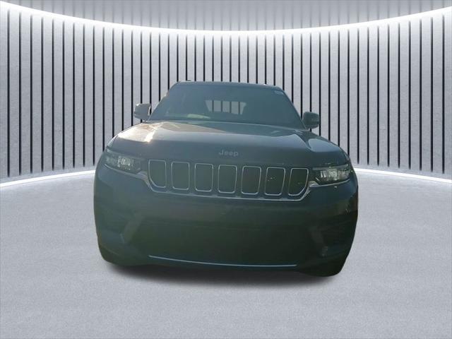 2025 Jeep Grand Cherokee Laredo X 4x4