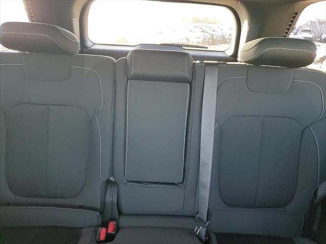 2025 Jeep Grand Cherokee Laredo X 4x4