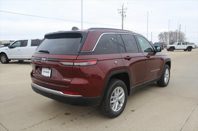 2025 Jeep Grand Cherokee GRAND CHEROKEE LAREDO X 4X4