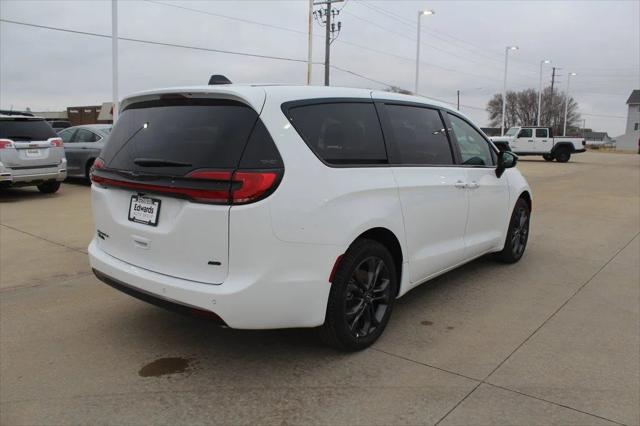 2026 Chrysler Pacifica PACIFICA SELECT AWD 2026 Chrysler Pacifica PACIFICA SELECT AWD