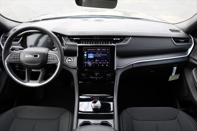 2025 Jeep Grand Cherokee GRAND CHEROKEE L LAREDO 4X4 2025 Jeep Grand Cherokee GRAND CHEROKEE L LAREDO 4X4