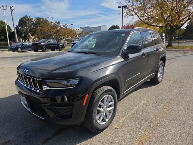 2025 Jeep Grand Cherokee GRAND CHEROKEE LAREDO X 4X4 2025 Jeep Grand Cherokee GRAND CHEROKEE LAREDO X 4X4