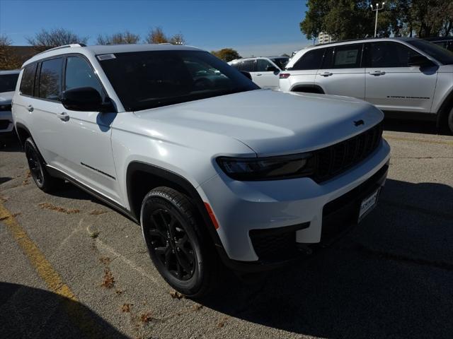 2025 Jeep Grand Cherokee GRAND CHEROKEE L ALTITUDE X 4X4