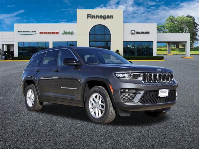 2025 Jeep Grand Cherokee GRAND CHEROKEE LAREDO X 4X4
