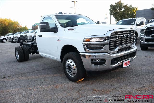 2026 RAM Ram 3500 Chassis Cab RAM 3500 TRADESMAN CHASSIS REGULAR CAB 4X2 84 CA