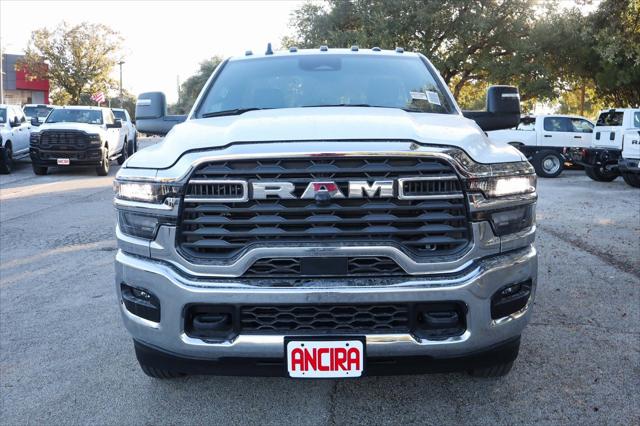 2026 RAM Ram 3500 Chassis Cab RAM 3500 TRADESMAN CHASSIS REGULAR CAB 4X4 84 CA