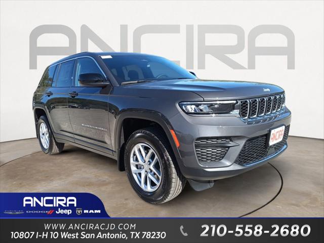 2025 Jeep Grand Cherokee GRAND CHEROKEE LAREDO X 4X4