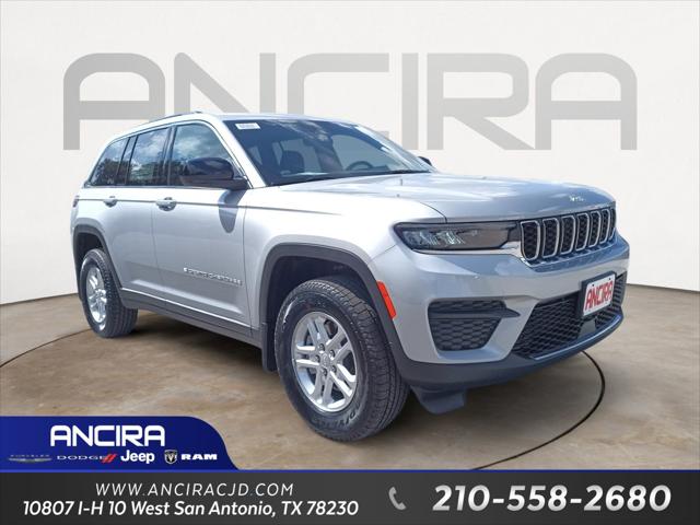 2025 Jeep Grand Cherokee GRAND CHEROKEE LAREDO 4X4