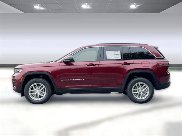 2025 Jeep Grand Cherokee GRAND CHEROKEE LAREDO X 4X2