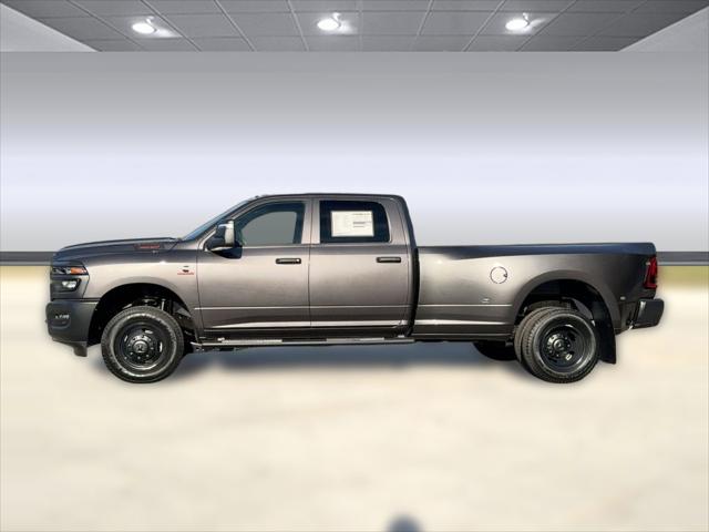 2026 RAM Ram 3500 RAM 3500 TRADESMAN CREW CAB 4X4 8 BOX