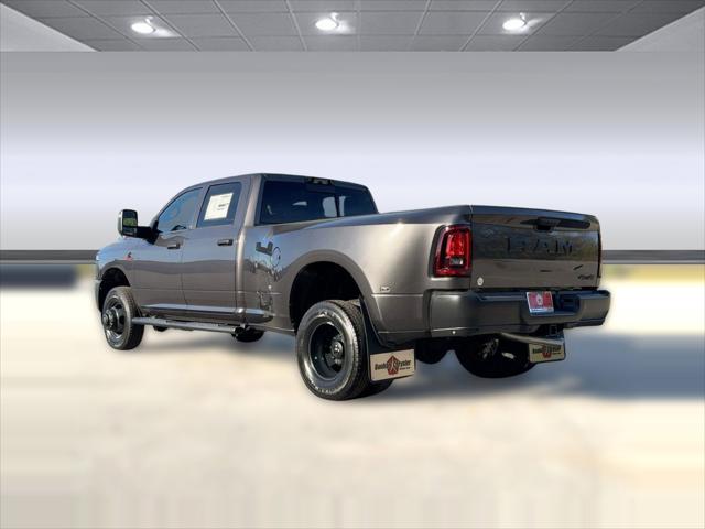 2026 RAM Ram 3500 RAM 3500 TRADESMAN CREW CAB 4X4 8 BOX
