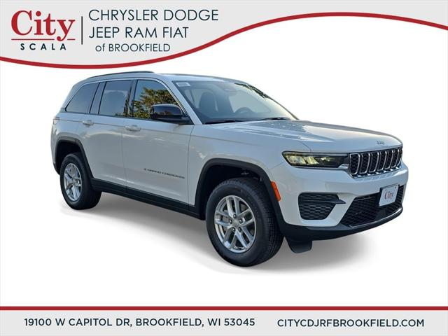 2025 Jeep Grand Cherokee GRAND CHEROKEE LAREDO X 4X4