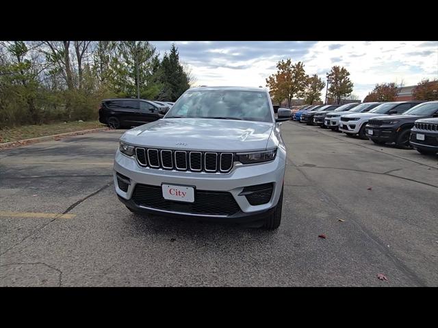 2025 Jeep Grand Cherokee GRAND CHEROKEE LAREDO X 4X4 2025 Jeep Grand Cherokee GRAND CHEROKEE LAREDO X 4X4