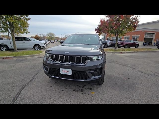 2025 Jeep Grand Cherokee GRAND CHEROKEE LAREDO X 4X4 2025 Jeep Grand Cherokee GRAND CHEROKEE LAREDO X 4X4