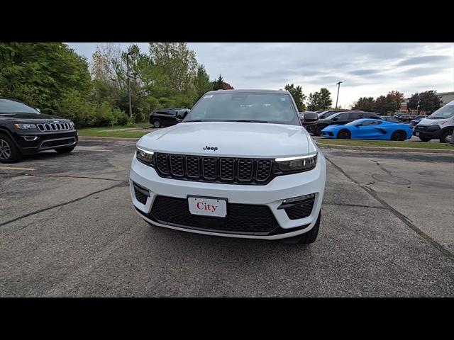 2025 Jeep Grand Cherokee GRAND CHEROKEE SUMMIT RESERVE 4X4