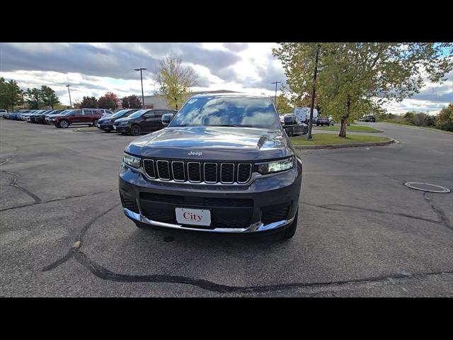 2025 Jeep Grand Cherokee GRAND CHEROKEE L LAREDO X 4X4