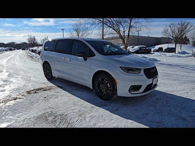 2026 Chrysler Pacifica PACIFICA SELECT