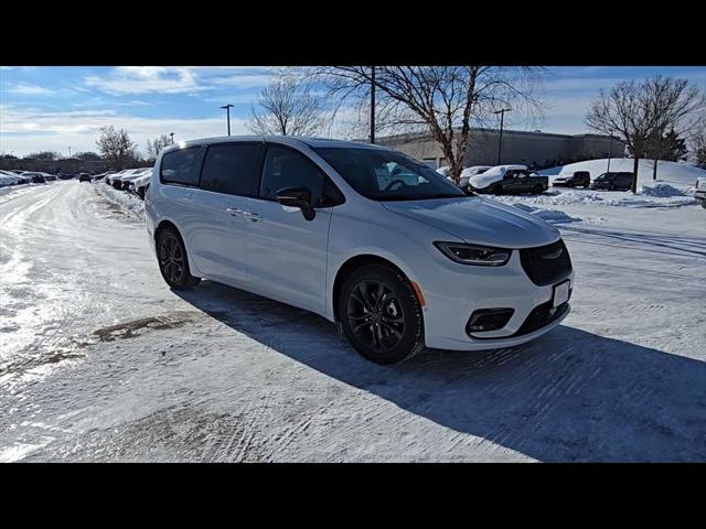 2026 Chrysler Pacifica PACIFICA SELECT