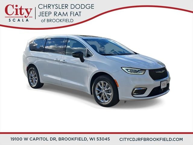 2026 Chrysler Pacifica PACIFICA SELECT AWD