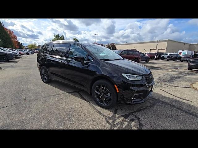 2026 Chrysler Pacifica PACIFICA LIMITED AWD