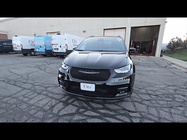 2026 Chrysler Pacifica PACIFICA LIMITED AWD