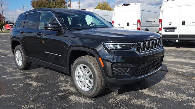 2025 Jeep Grand Cherokee GRAND CHEROKEE LAREDO X 4X4 2025 Jeep Grand Cherokee GRAND CHEROKEE LAREDO X 4X4