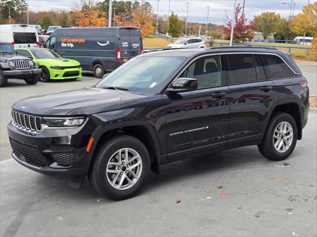2025 Jeep Grand Cherokee GRAND CHEROKEE LAREDO X 4X4