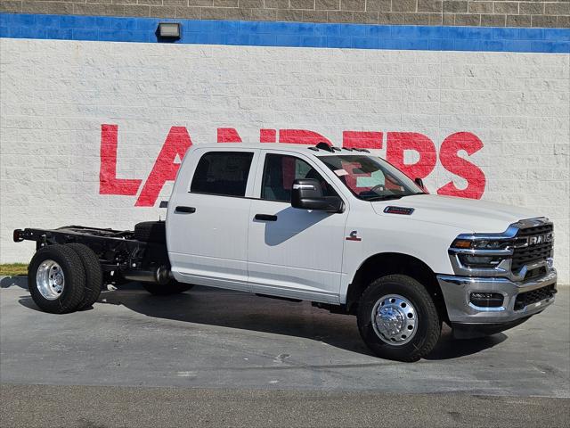 2026 RAM Ram 3500 Chassis Cab RAM 3500 TRADESMAN CREW CAB CHASSIS 4X4 60 CA
