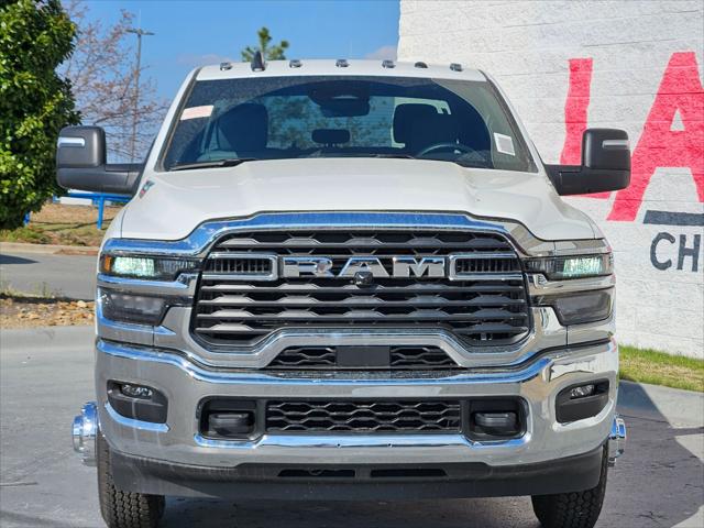 2026 RAM Ram 3500 Chassis Cab RAM 3500 TRADESMAN CREW CAB CHASSIS 4X4 60 CA