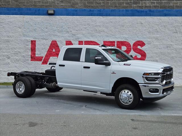 2026 RAM Ram 3500 Chassis Cab RAM 3500 TRADESMAN CREW CAB CHASSIS 4X4 60 CA