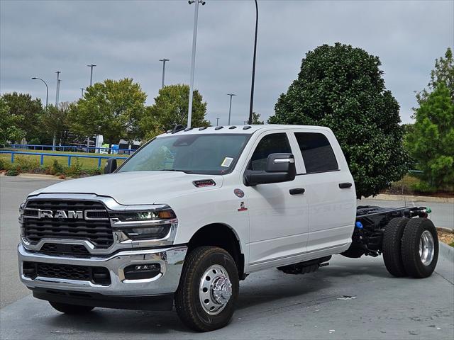 2026 RAM Ram 3500 Chassis Cab RAM 3500 TRADESMAN CREW CAB CHASSIS 4X4 60 CA 2026 RAM Ram 3500 Chassis Cab RAM 3500 TRADESMAN CREW CAB CHASSIS 4X4 60 CA