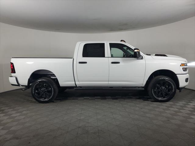 2026 RAM Ram 2500 RAM 2500 BLACK EXPRESS CREW CAB 4X4 64 BOX
