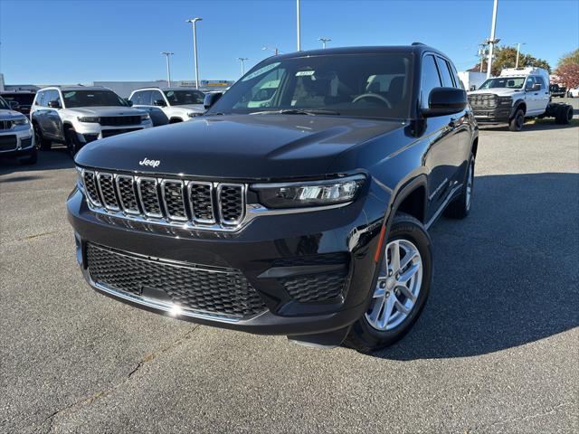 2025 Jeep Grand Cherokee GRAND CHEROKEE LAREDO X 4X4 2025 Jeep Grand Cherokee GRAND CHEROKEE LAREDO X 4X4