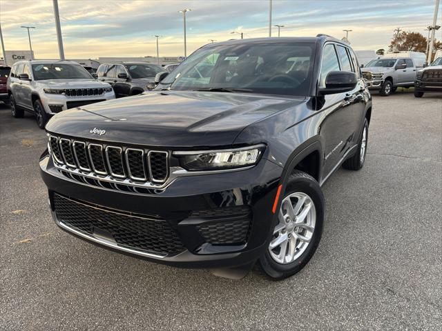 2025 Jeep Grand Cherokee GRAND CHEROKEE LAREDO X 4X4 2025 Jeep Grand Cherokee GRAND CHEROKEE LAREDO X 4X4