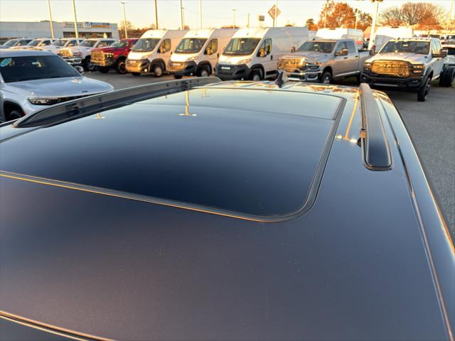 2025 Jeep Grand Cherokee GRAND CHEROKEE LIMITED 4X4 2025 Jeep Grand Cherokee GRAND CHEROKEE LIMITED 4X4