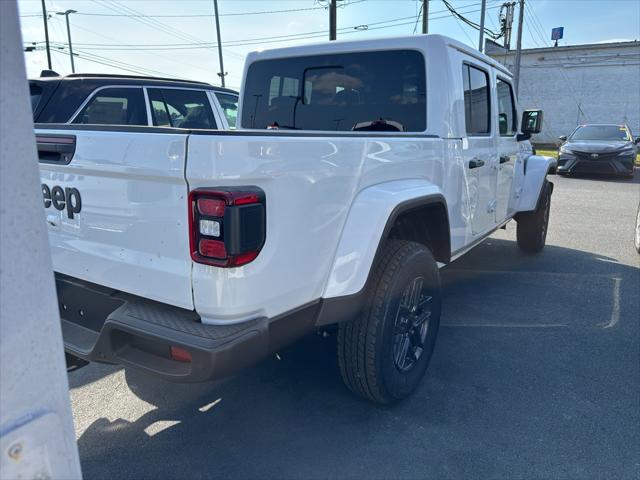 2026 Jeep Gladiator GLADIATOR SPORT S 4X4 2026 Jeep Gladiator GLADIATOR SPORT S 4X4