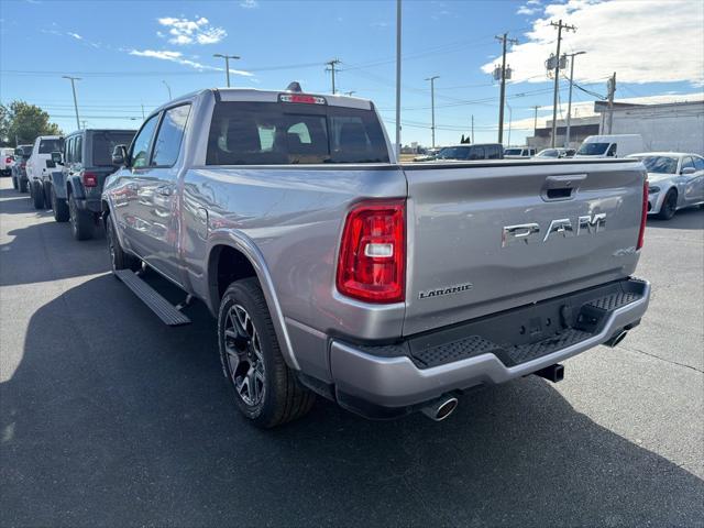 2025 RAM Ram 1500 RAM 1500 LARAMIE CREW CAB 4X4 64 BOX