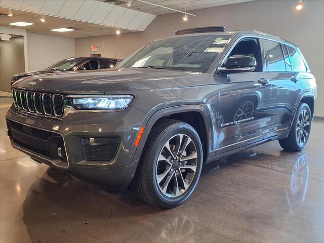 2025 Jeep Grand Cherokee GRAND CHEROKEE OVERLAND 4X4