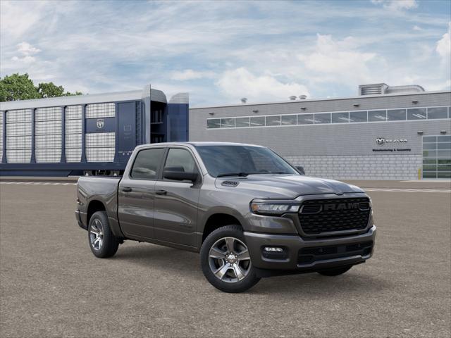 2026 RAM Ram 1500 RAM 1500 EXPRESS CREW CAB 4X2 57 BOX
