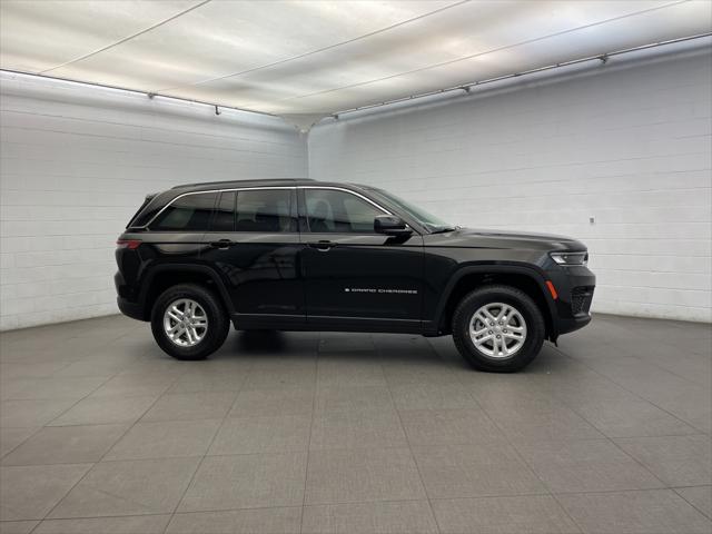 2025 Jeep Grand Cherokee GRAND CHEROKEE LAREDO 4X2