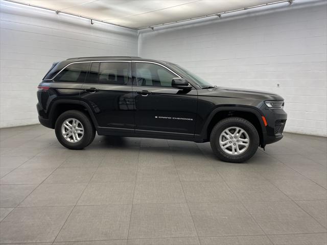 2025 Jeep Grand Cherokee GRAND CHEROKEE LAREDO 4X2