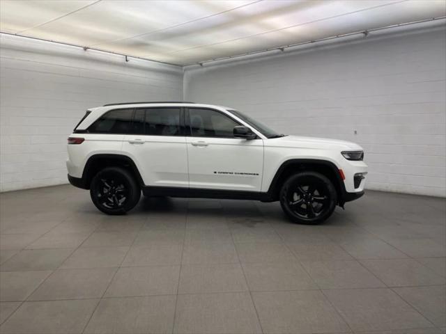 2025 Jeep Grand Cherokee GRAND CHEROKEE LIMITED 4X2 2025 Jeep Grand Cherokee GRAND CHEROKEE LIMITED 4X2