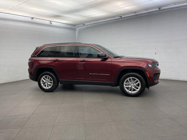 2025 Jeep Grand Cherokee GRAND CHEROKEE LAREDO X 4X4