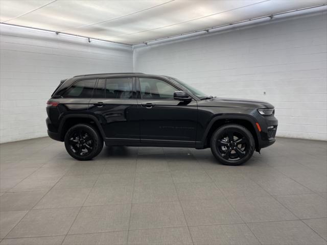 2025 Jeep Grand Cherokee GRAND CHEROKEE LIMITED 4X4 2025 Jeep Grand Cherokee GRAND CHEROKEE LIMITED 4X4
