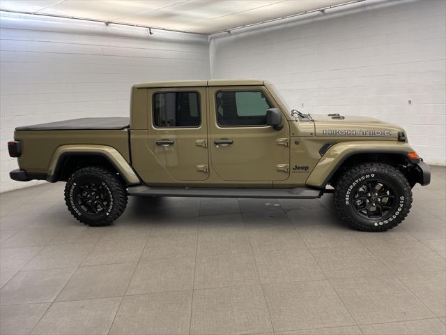 2025 Jeep Gladiator GLADIATOR HIGH TIDE 4X4 2025 Jeep Gladiator GLADIATOR HIGH TIDE 4X4