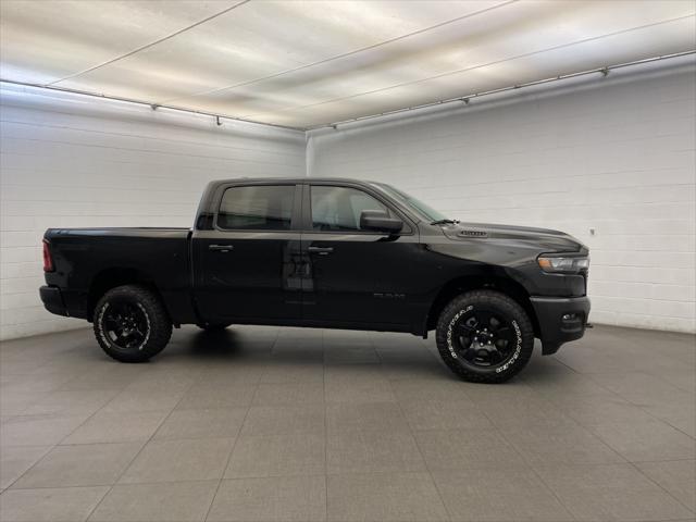 2025 RAM Ram 1500 RAM 1500 WARLOCK CREW CAB 4X4 57 BOX