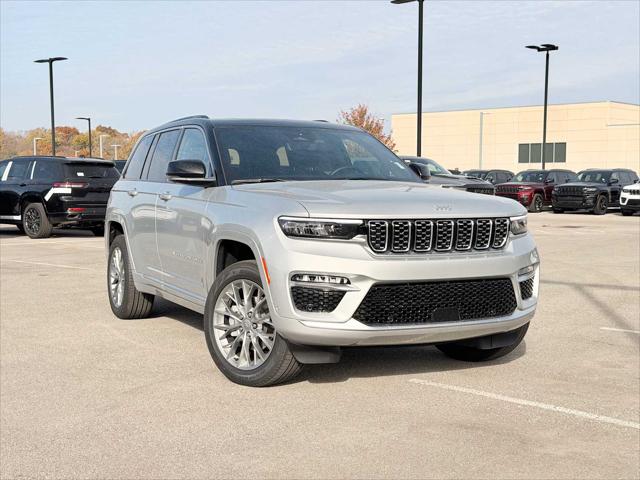 2025 Jeep Grand Cherokee GRAND CHEROKEE SUMMIT 4X4